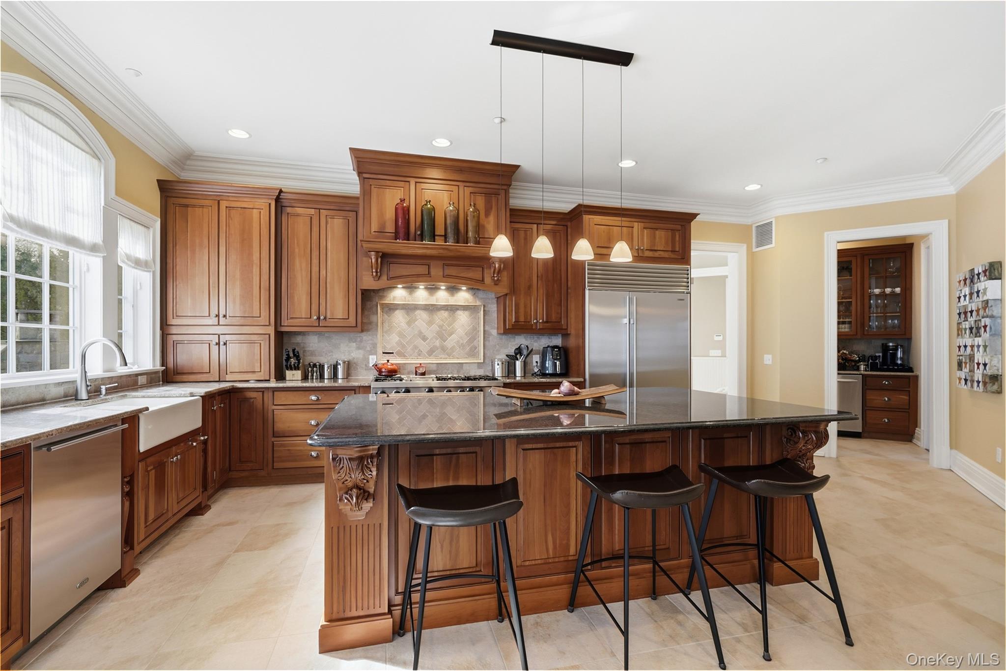 26 Hollow Ridge Road, Mount Kisco, NY 10549