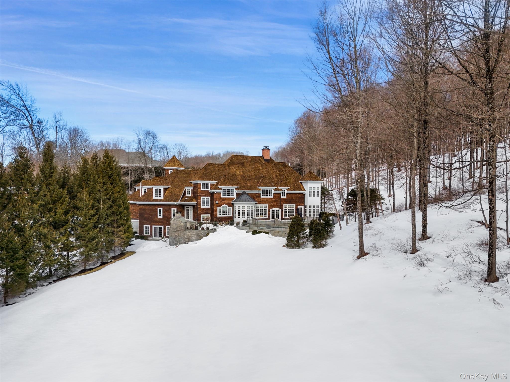 26 Hollow Ridge Road, Mount Kisco, NY 10549