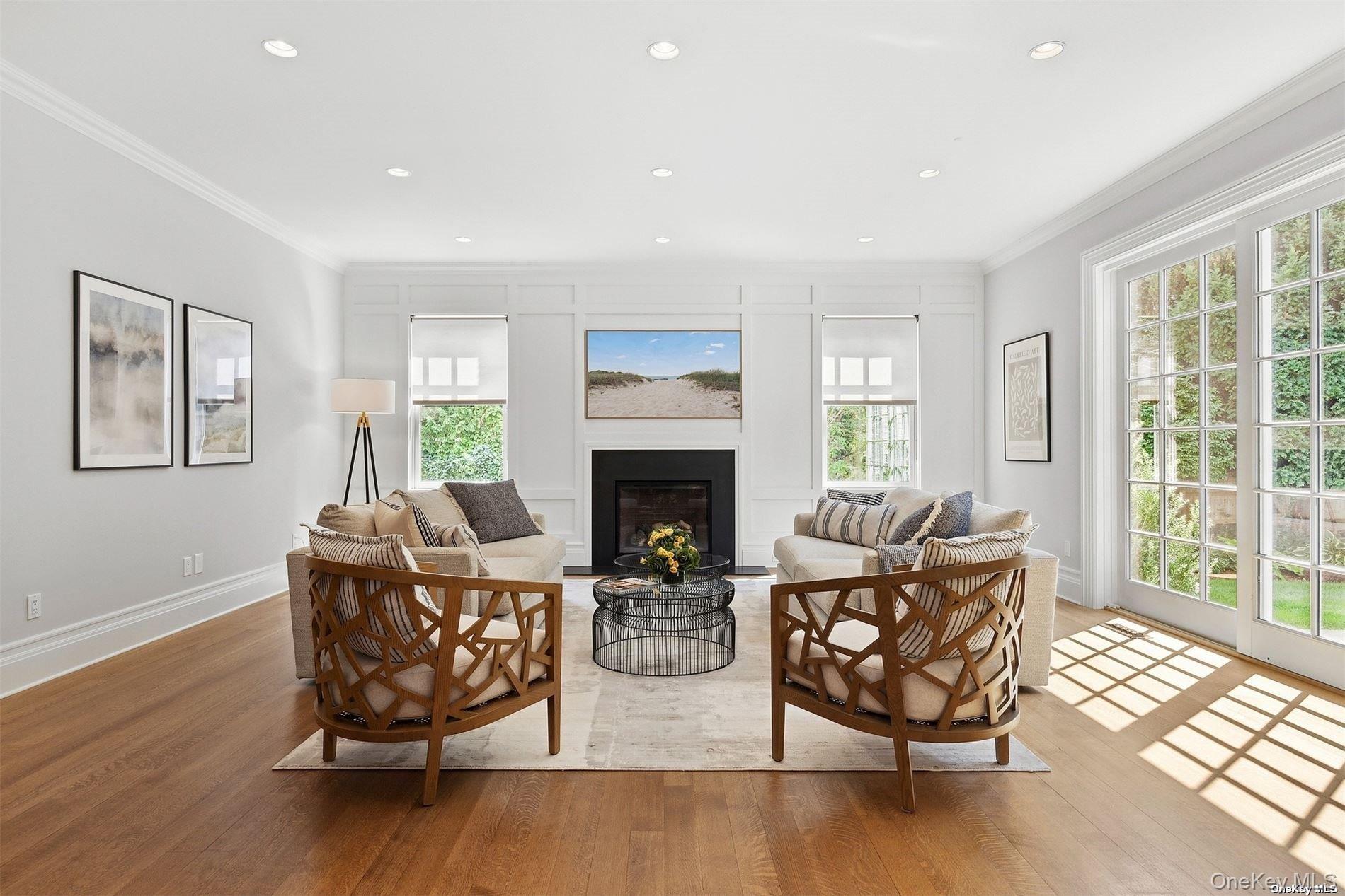 50 South Drive, Manhasset, NY 11030