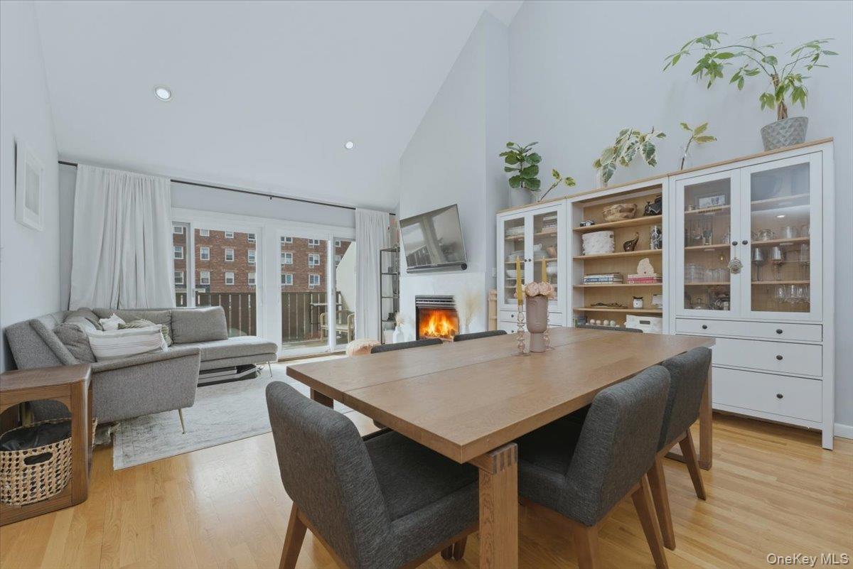 379 W Broadway # B, Long Beach, NY 11561