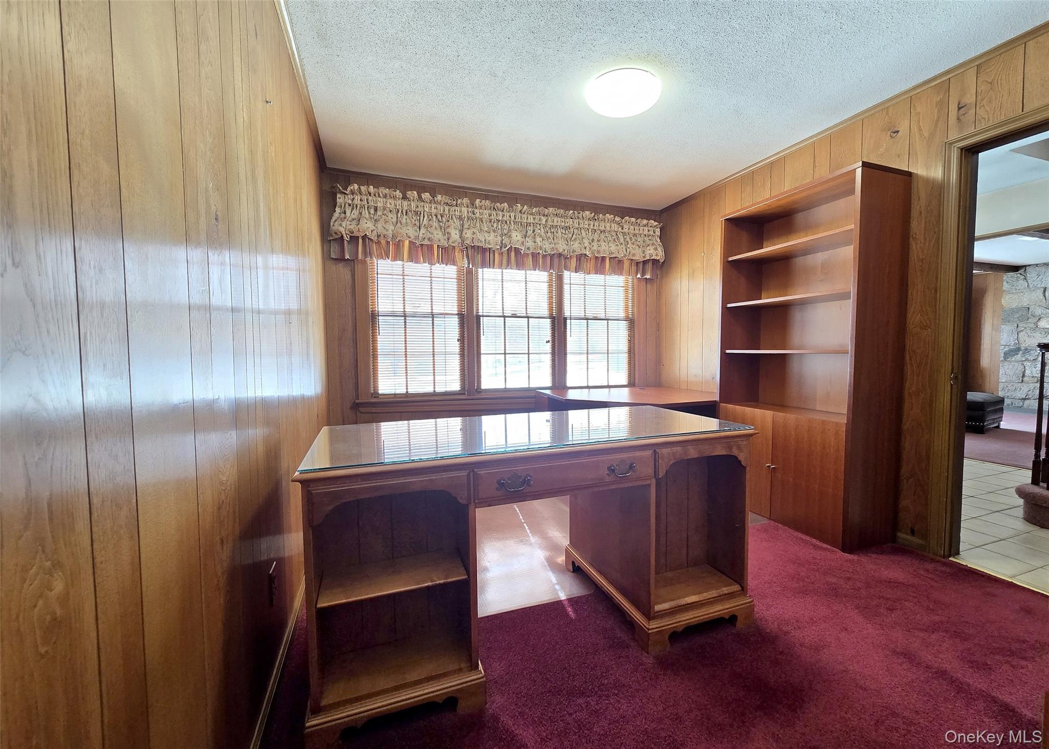 77 Jamaica Avenue, Holtsville, NY 11742