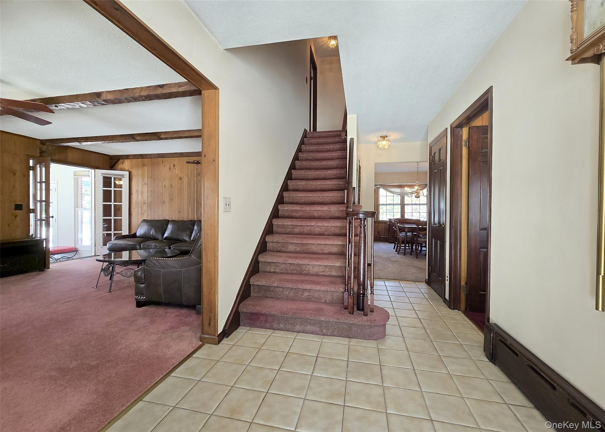 77 Jamaica Avenue, Holtsville, NY 11742