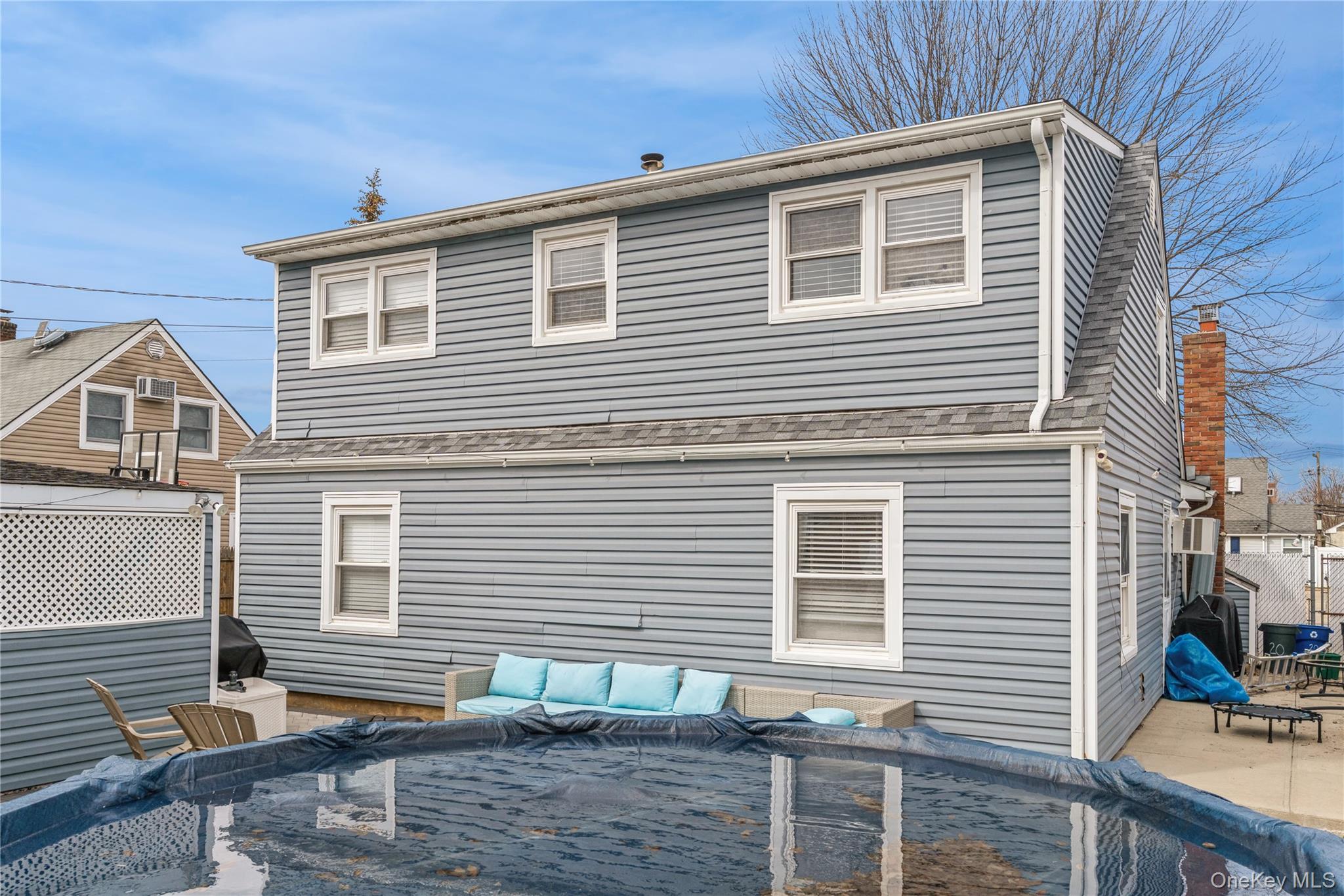 20 Peacock Lane, Levittown, NY 11756