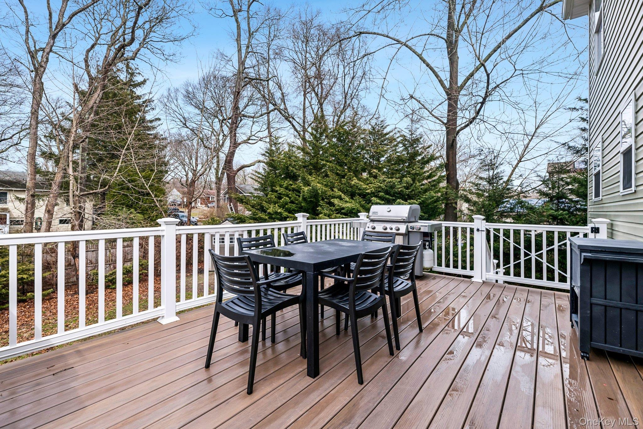 7 Freeman Avenue, Nesconset, NY 11767