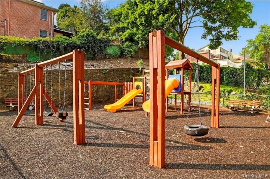 333 Bronx Rive Road #707 # #707, Yonkers, NY 10704