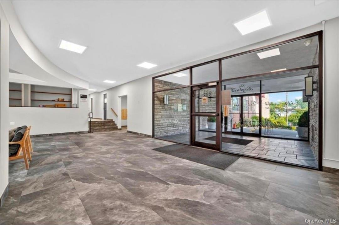 333 Bronx Rive Road #707 # #707, Yonkers, NY 10704