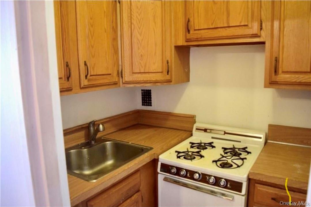 333 Bronx Rive Road #707 # #707, Yonkers, NY 10704