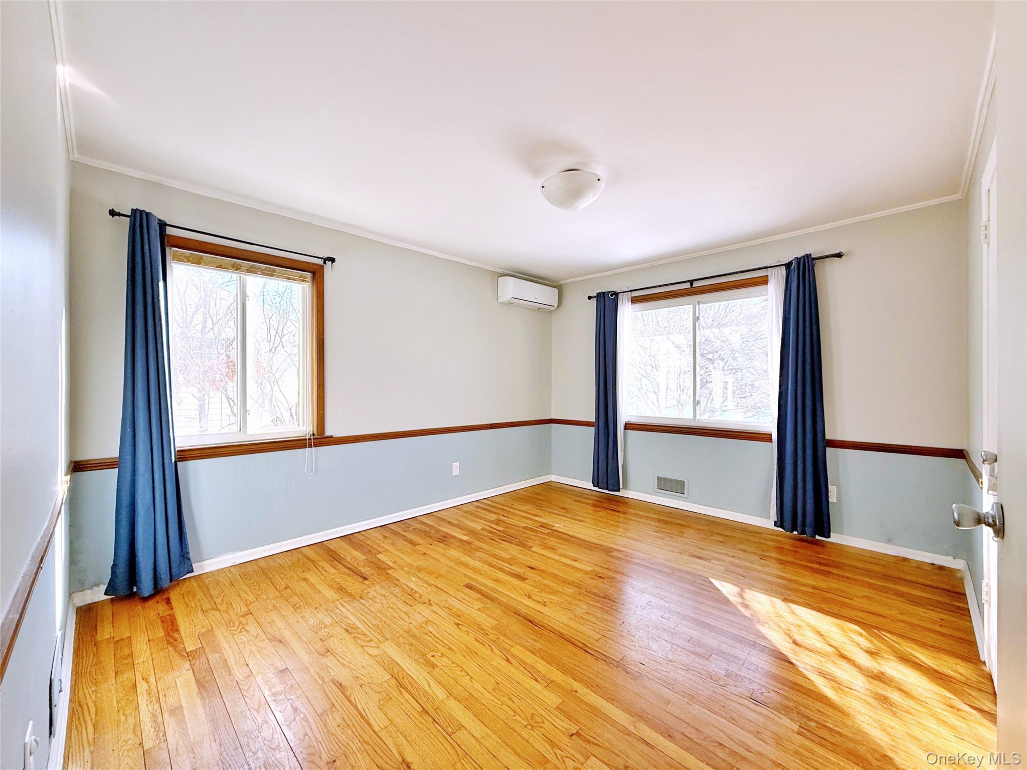 14 Willets Drive, Syosset, NY 11791