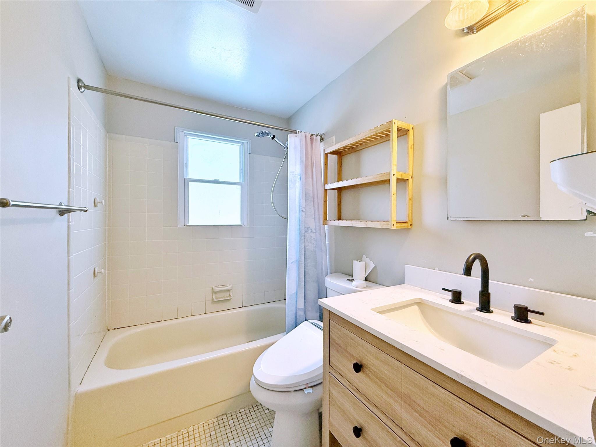 14 Willets Drive, Syosset, NY 11791