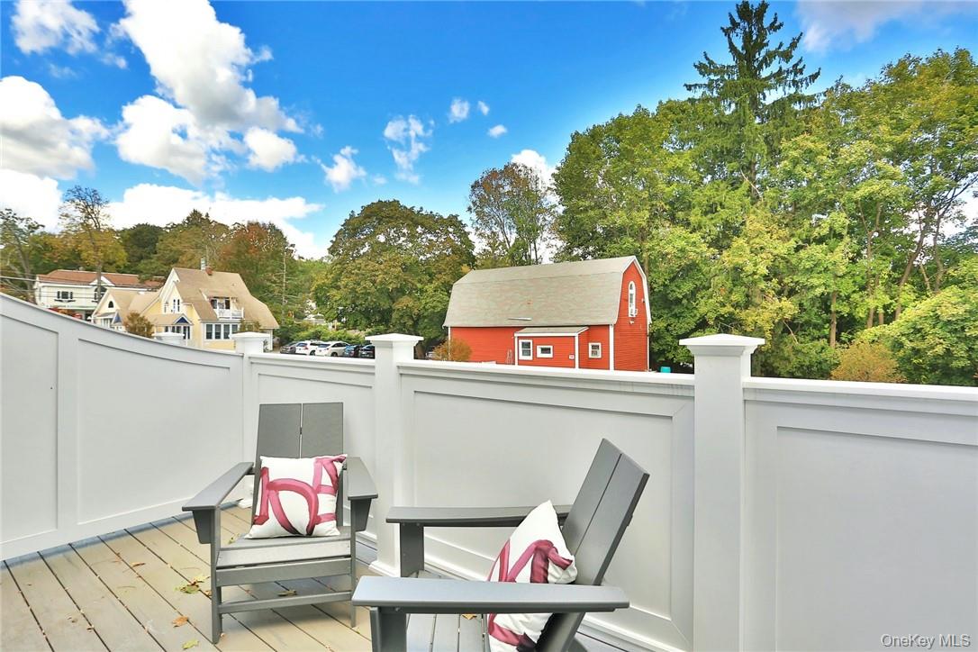 470 Main Street # 11, Armonk, NY 10504