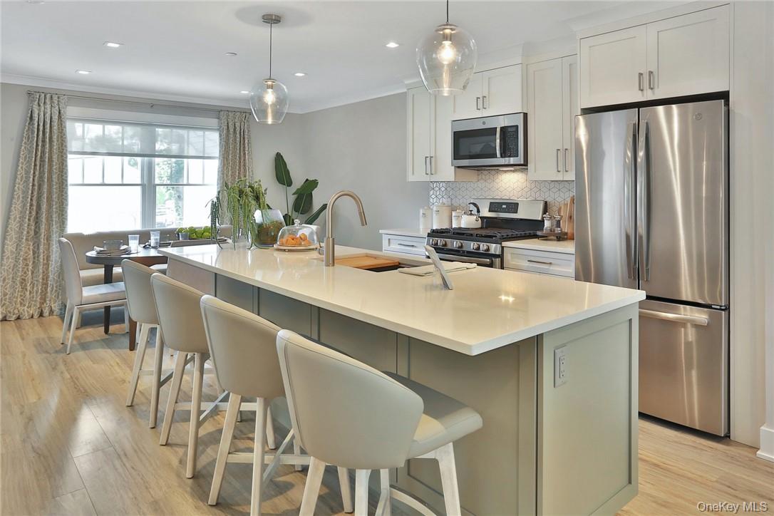 470 Main Street # 11, Armonk, NY 10504