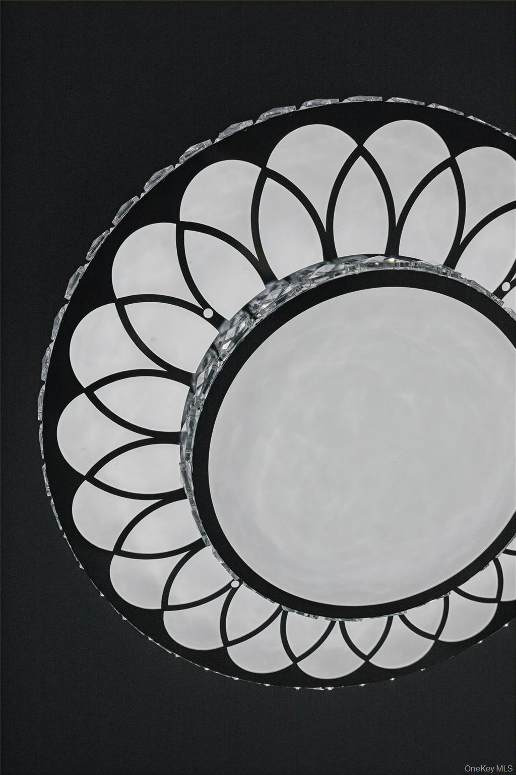 70 Pheasant Run, Roslyn, NY 11576