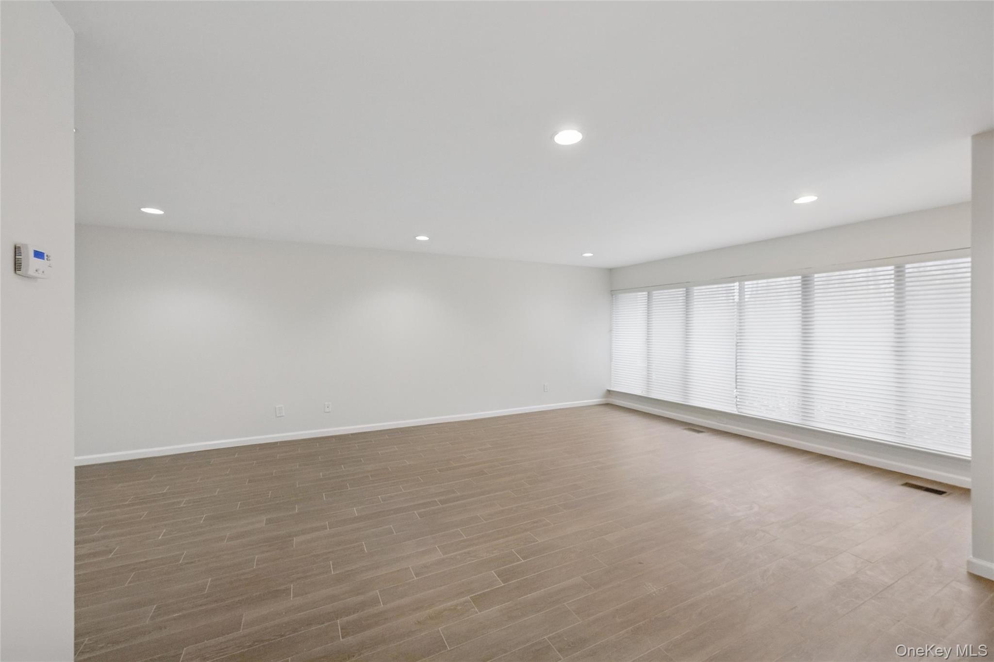 70 Pheasant Run, Roslyn, NY 11576