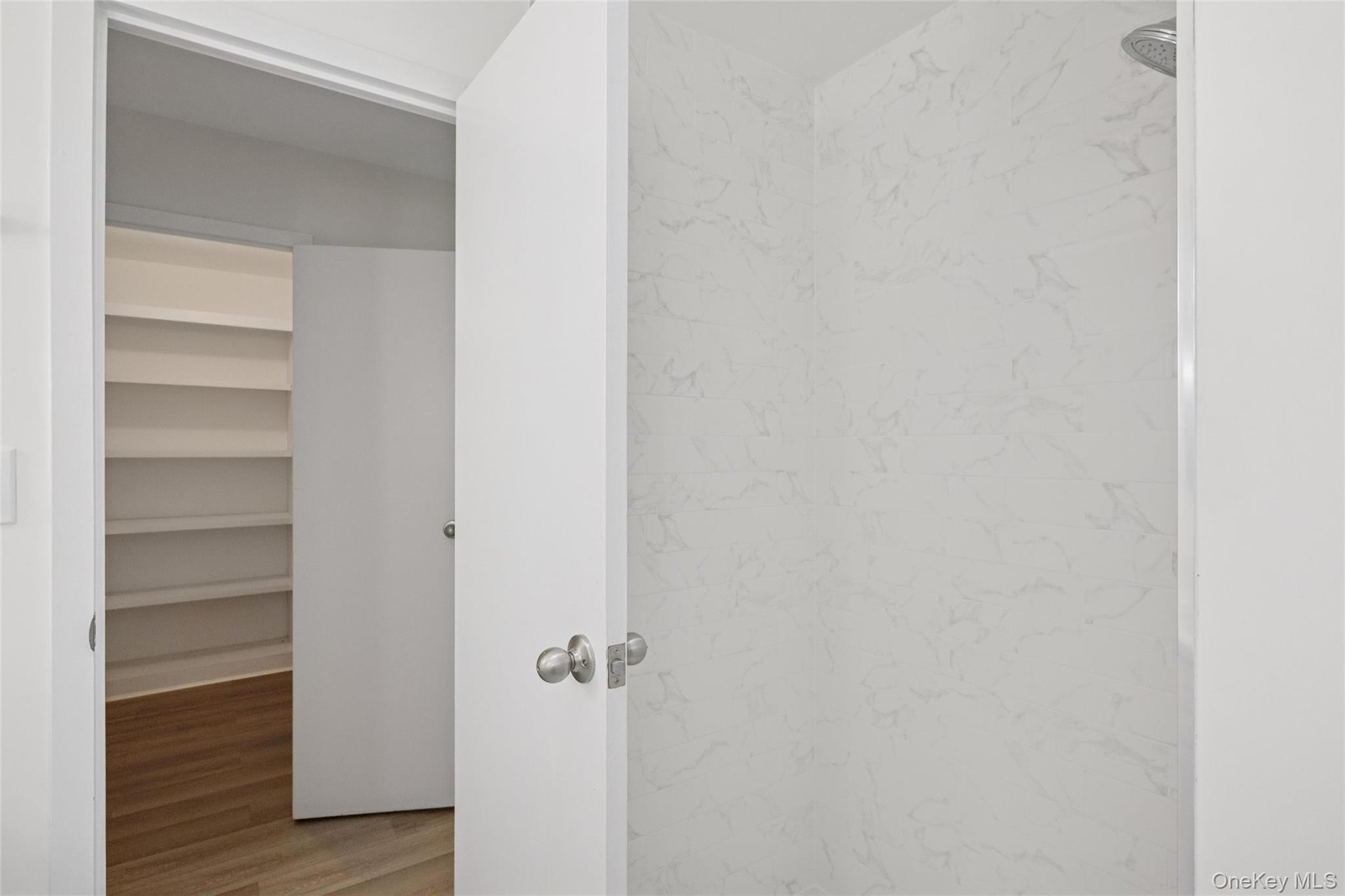 70 Pheasant Run, Roslyn, NY 11576