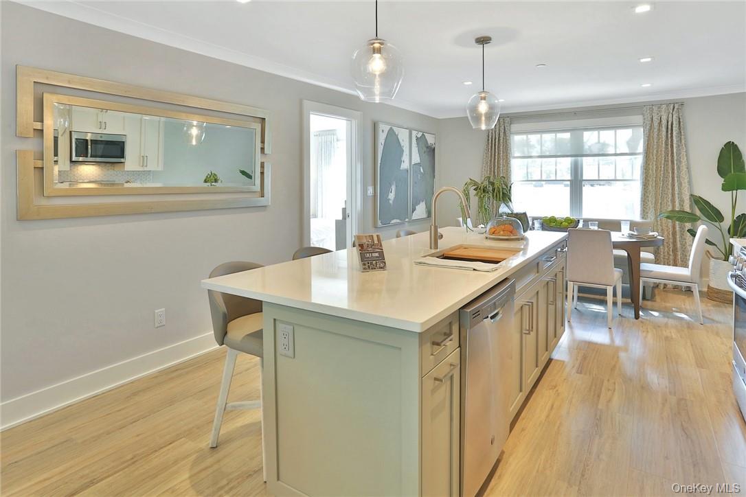 470 Main Street # 6, Armonk, NY 10504