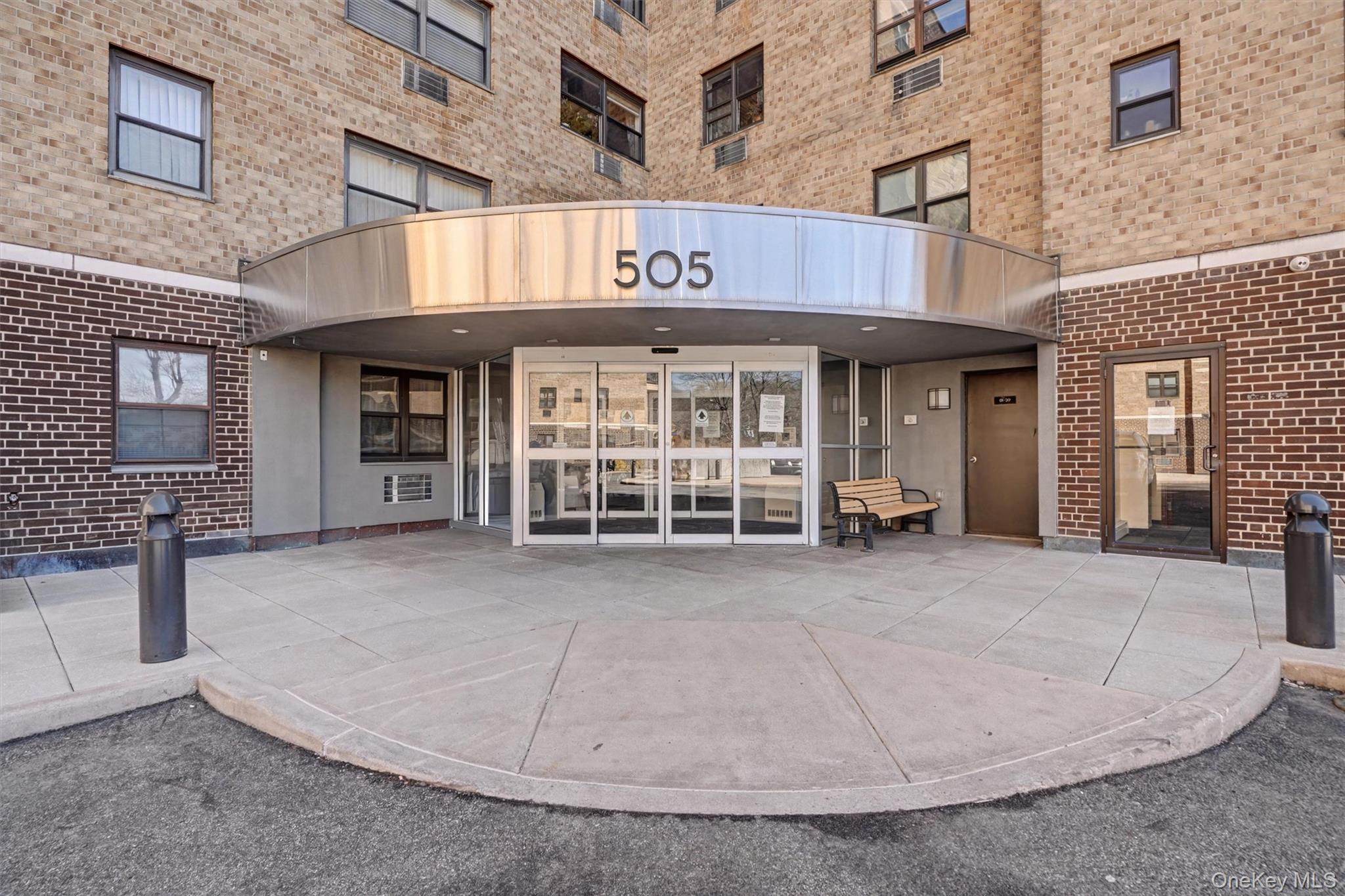 505 Central Avenue # 618, White Plains, NY 10606