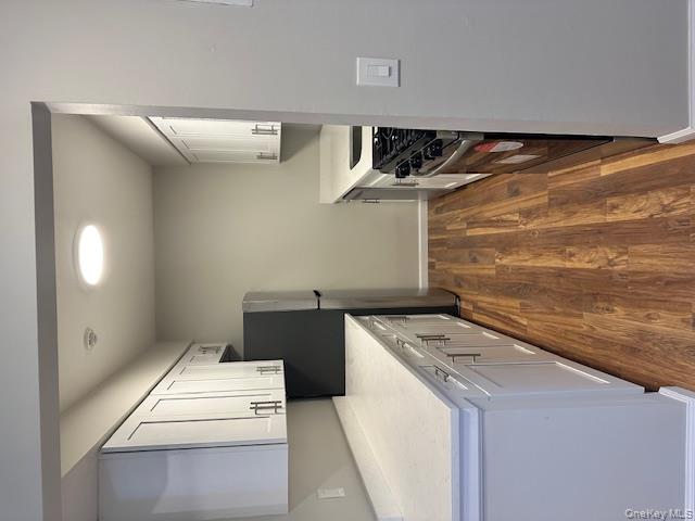 5 Pointe Circle S # 5, Coram, NY 11727