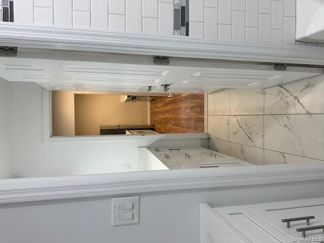 5 Pointe Circle S # 5, Coram, NY 11727