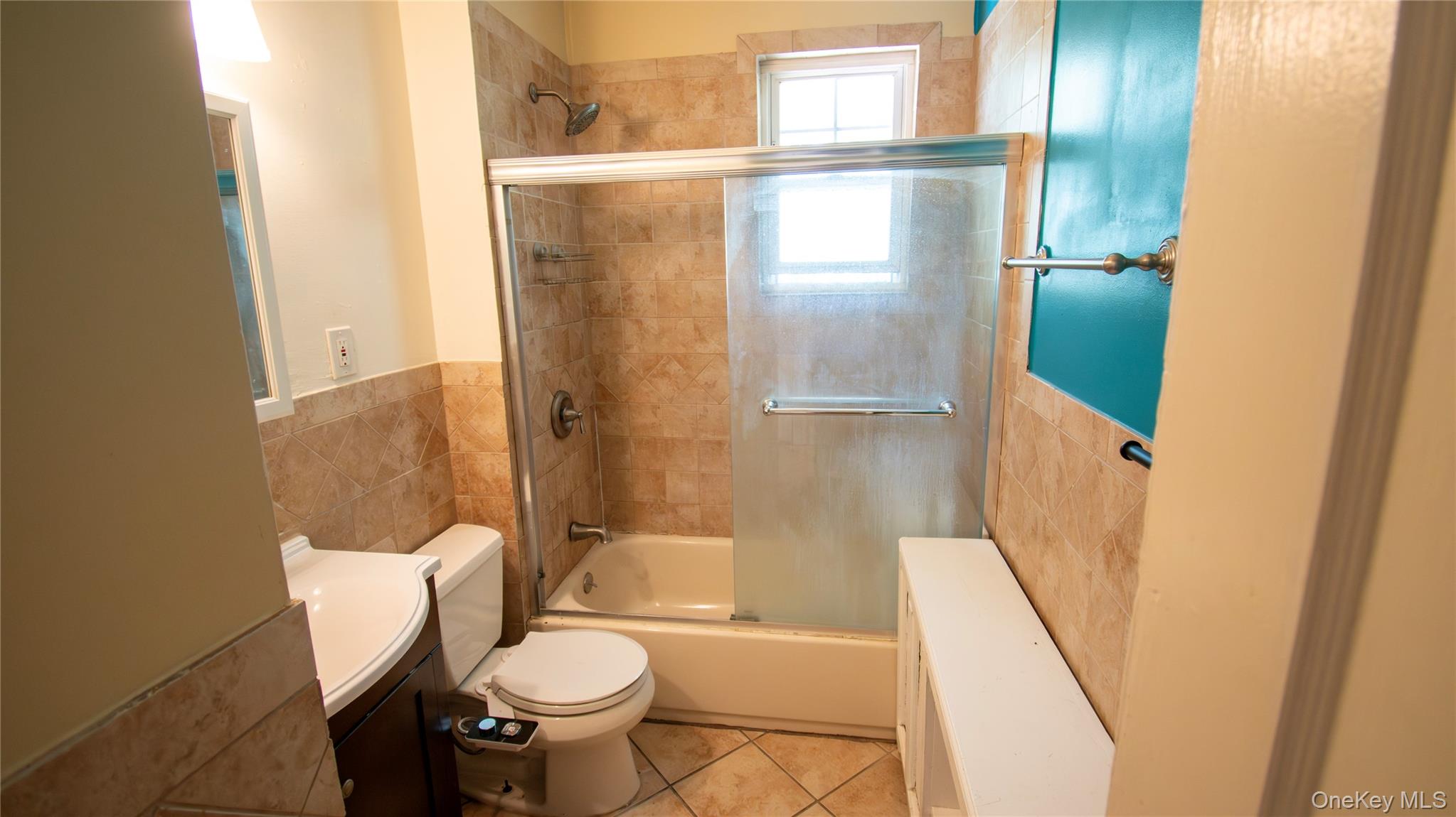 840 Seaman Avenue E # 2W, Baldwin, NY 11510