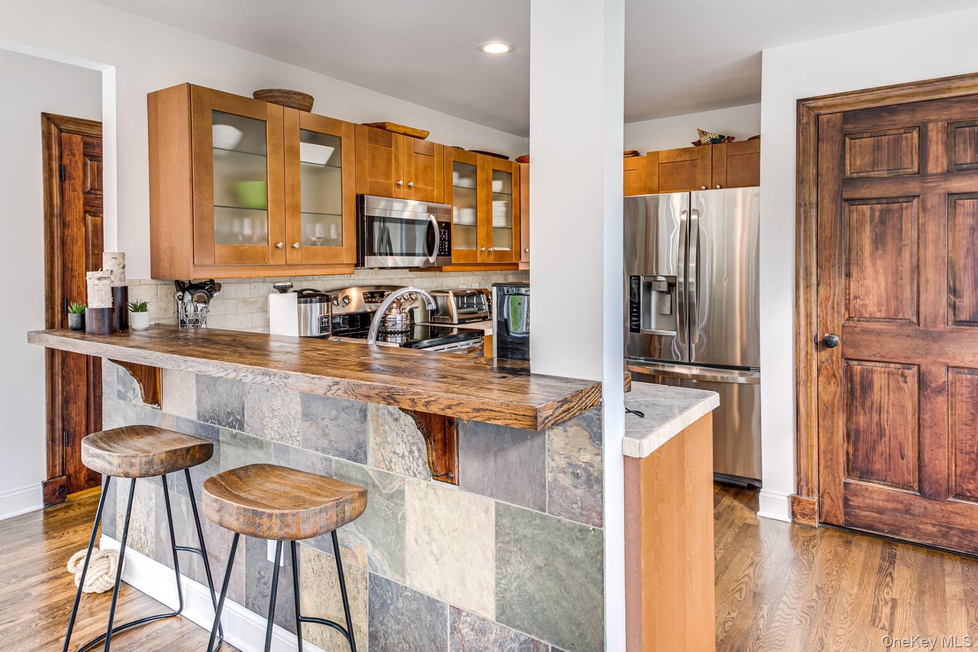 200 Woodbine Drive, Springs, NY 11937