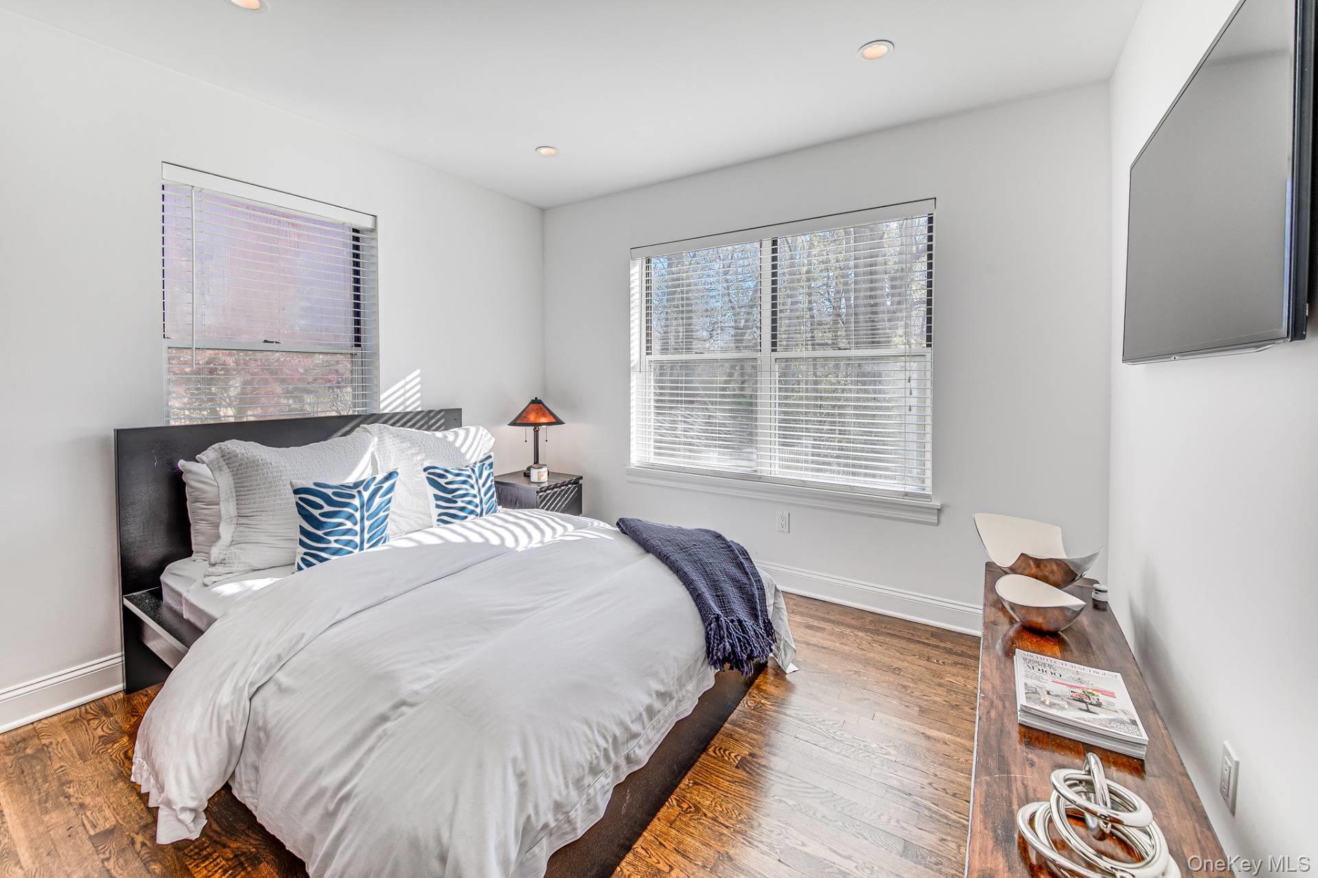 200 Woodbine Drive, Springs, NY 11937