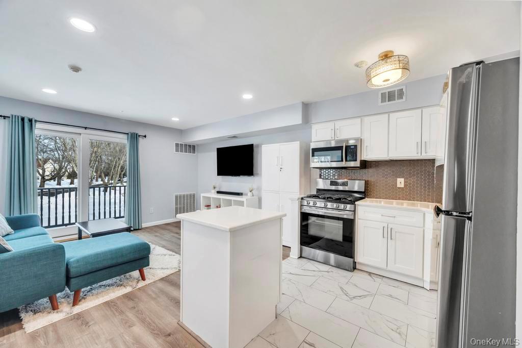 348 Artist Lake Drive, Middle Island, NY 11953