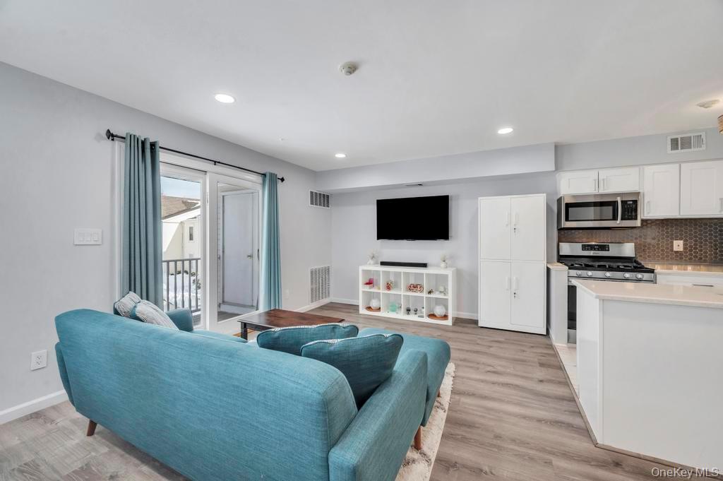 348 Artist Lake Drive, Middle Island, NY 11953