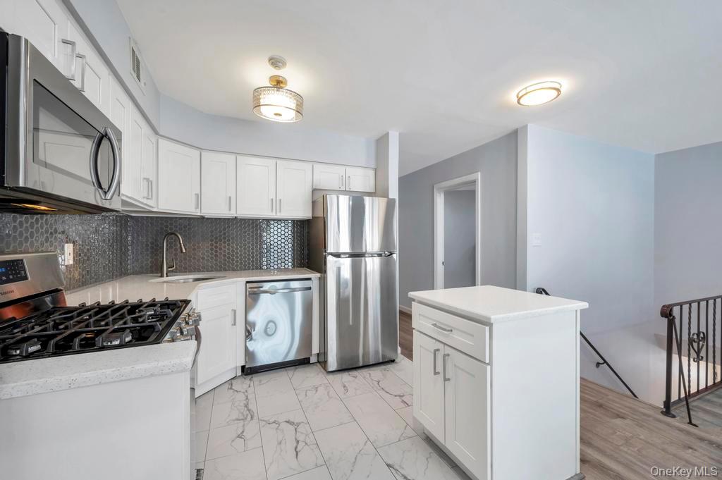 348 Artist Lake Drive, Middle Island, NY 11953