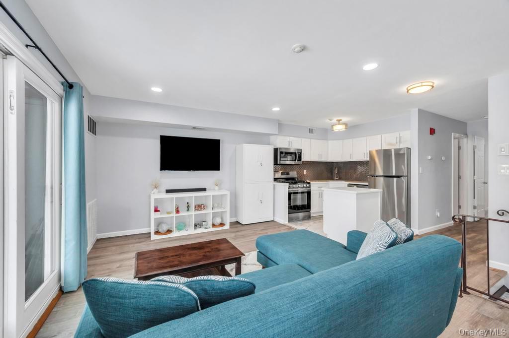 348 Artist Lake Drive, Middle Island, NY 11953