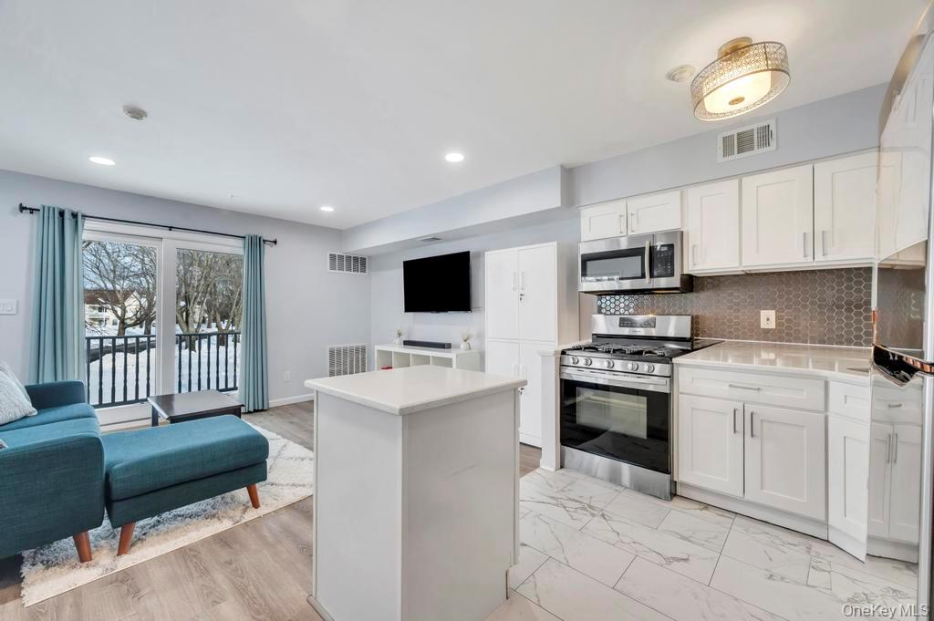 348 Artist Lake Drive, Middle Island, NY 11953