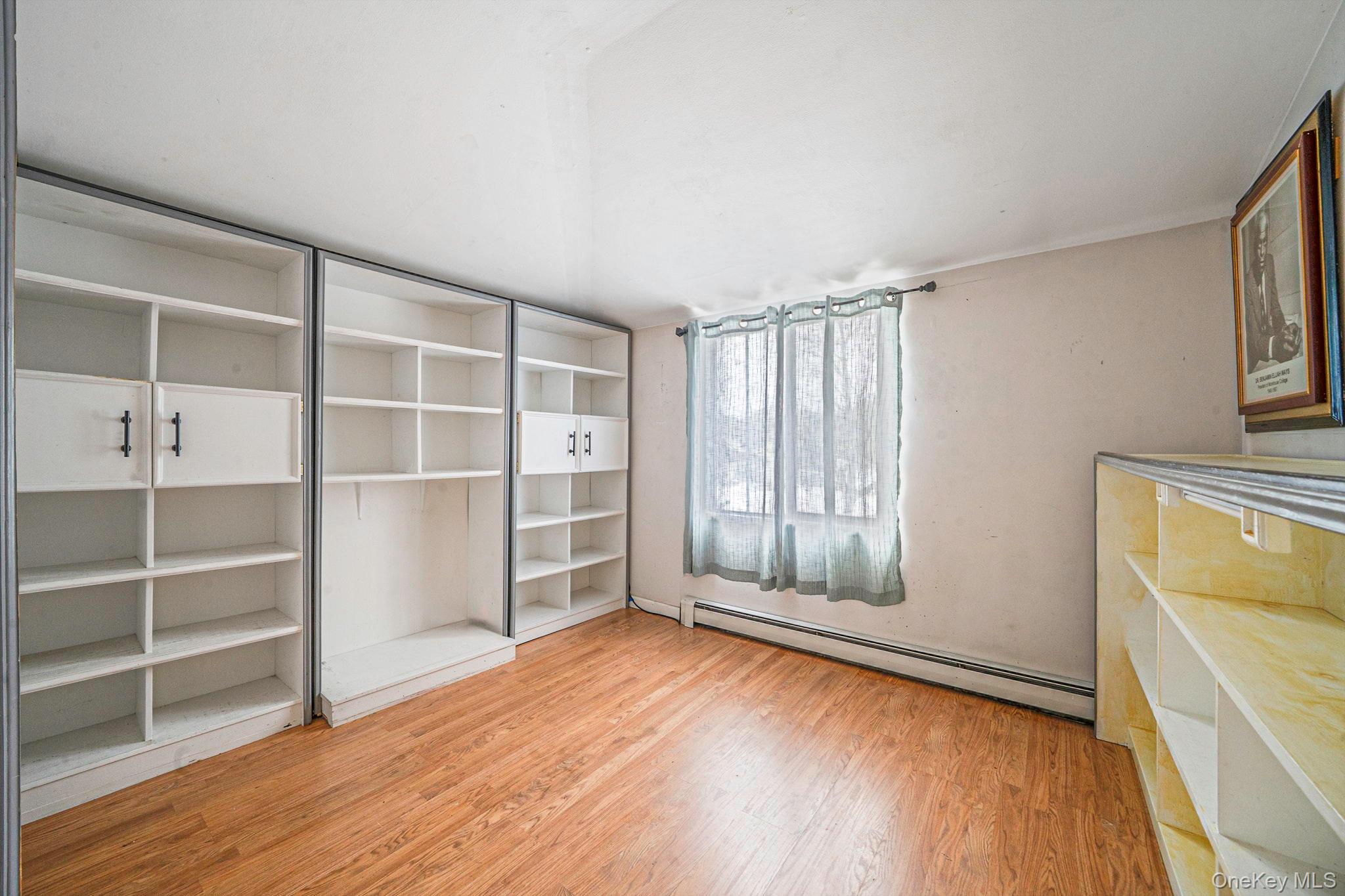 22 Meyer Lane, Medford, NY 11763