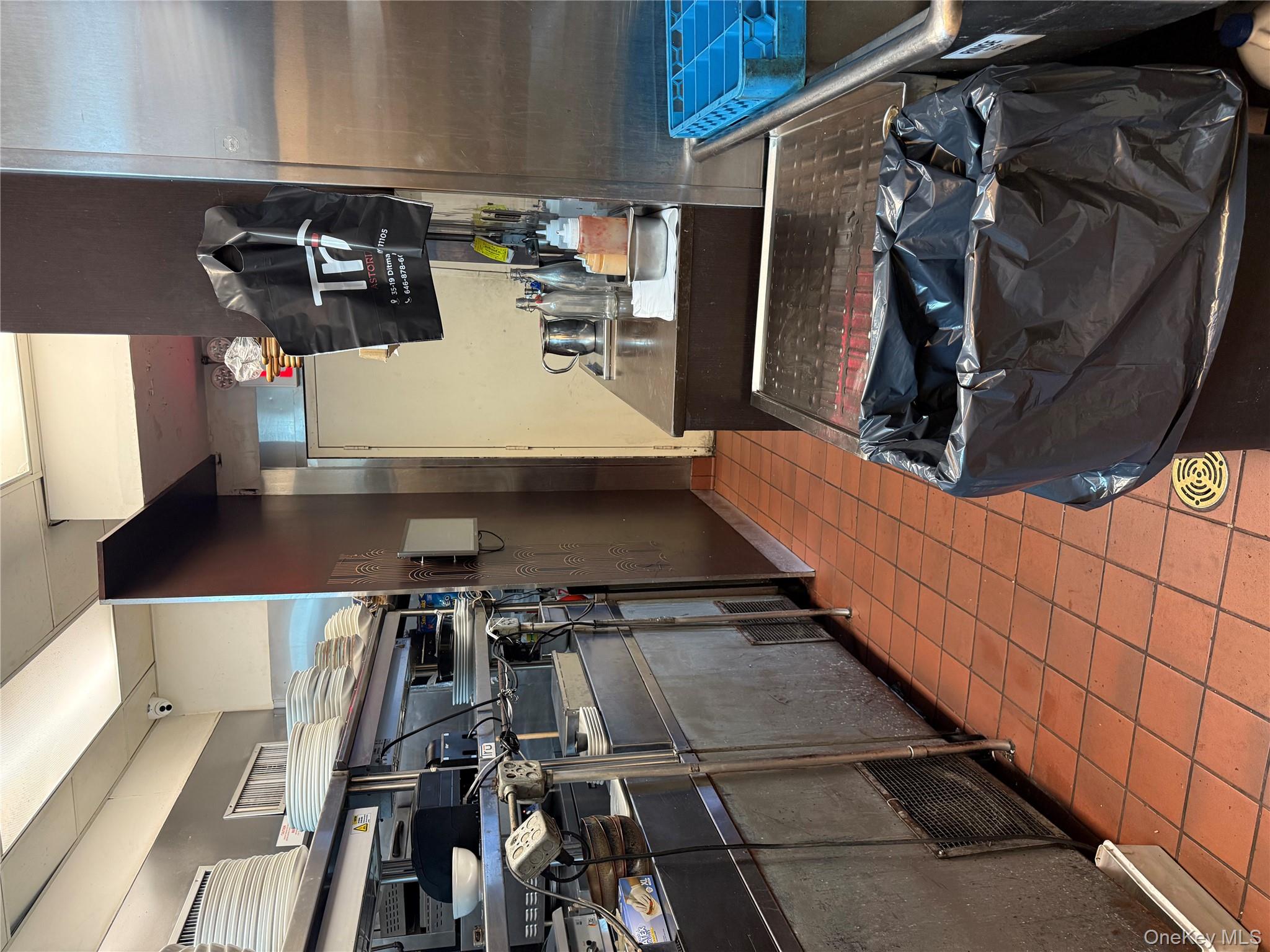 3519 Ditmars Boulevard, Astoria, NY 11105