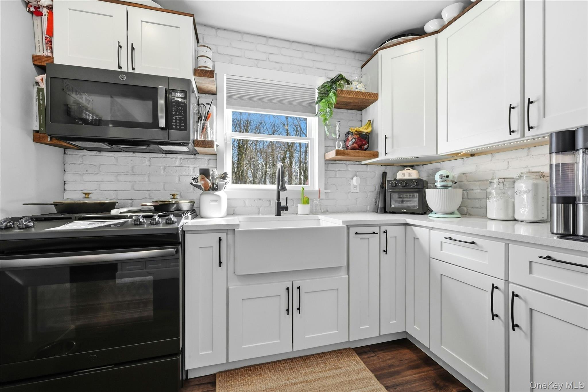 418 Old Farmingdale Road, West Babylon, NY 11704