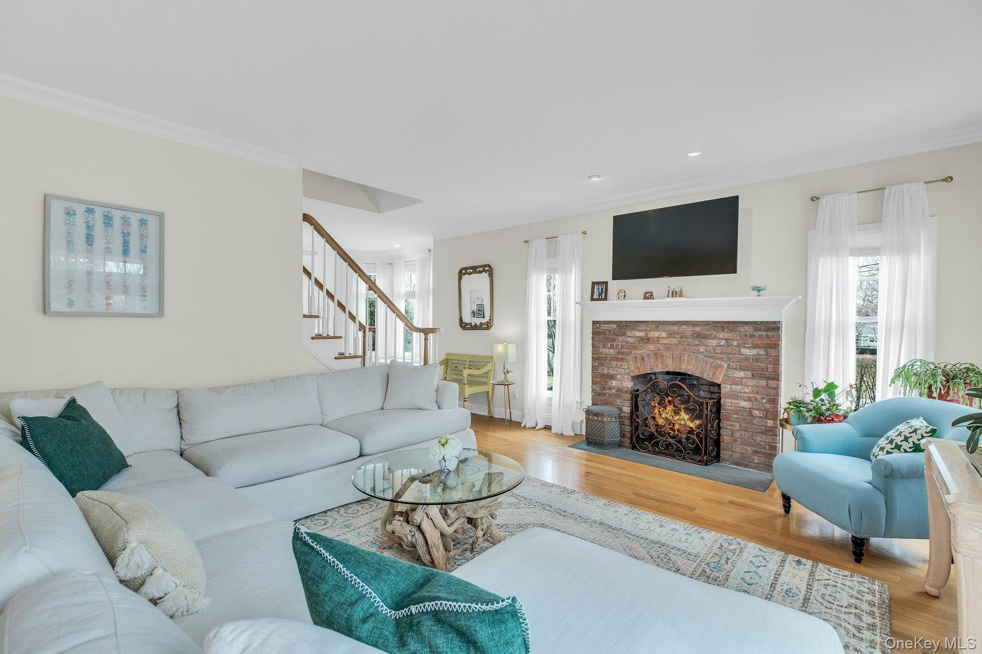 4 Wells Lane, Hampton Bays, NY 11946