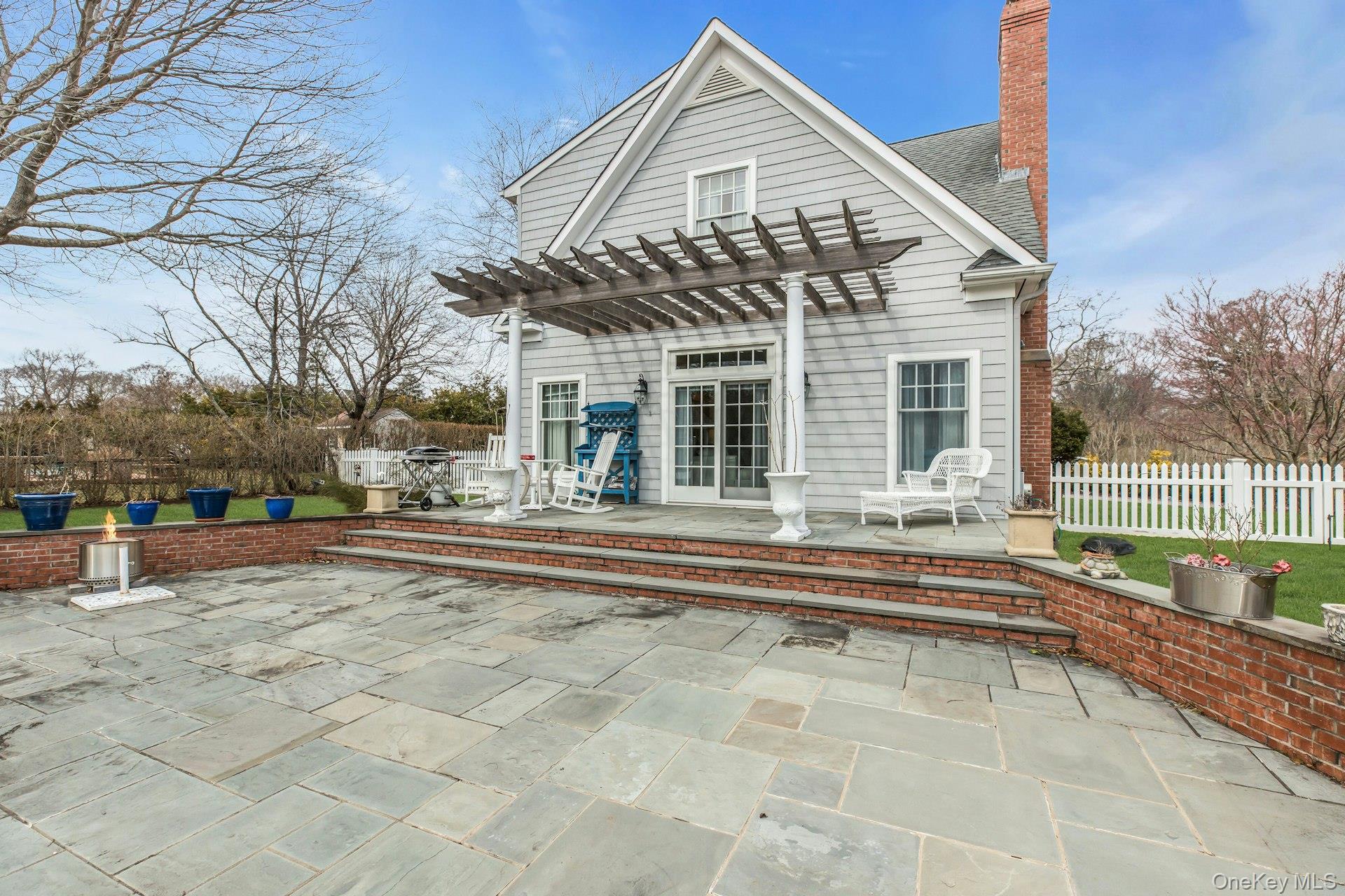 4 Wells Lane, Hampton Bays, NY 11946