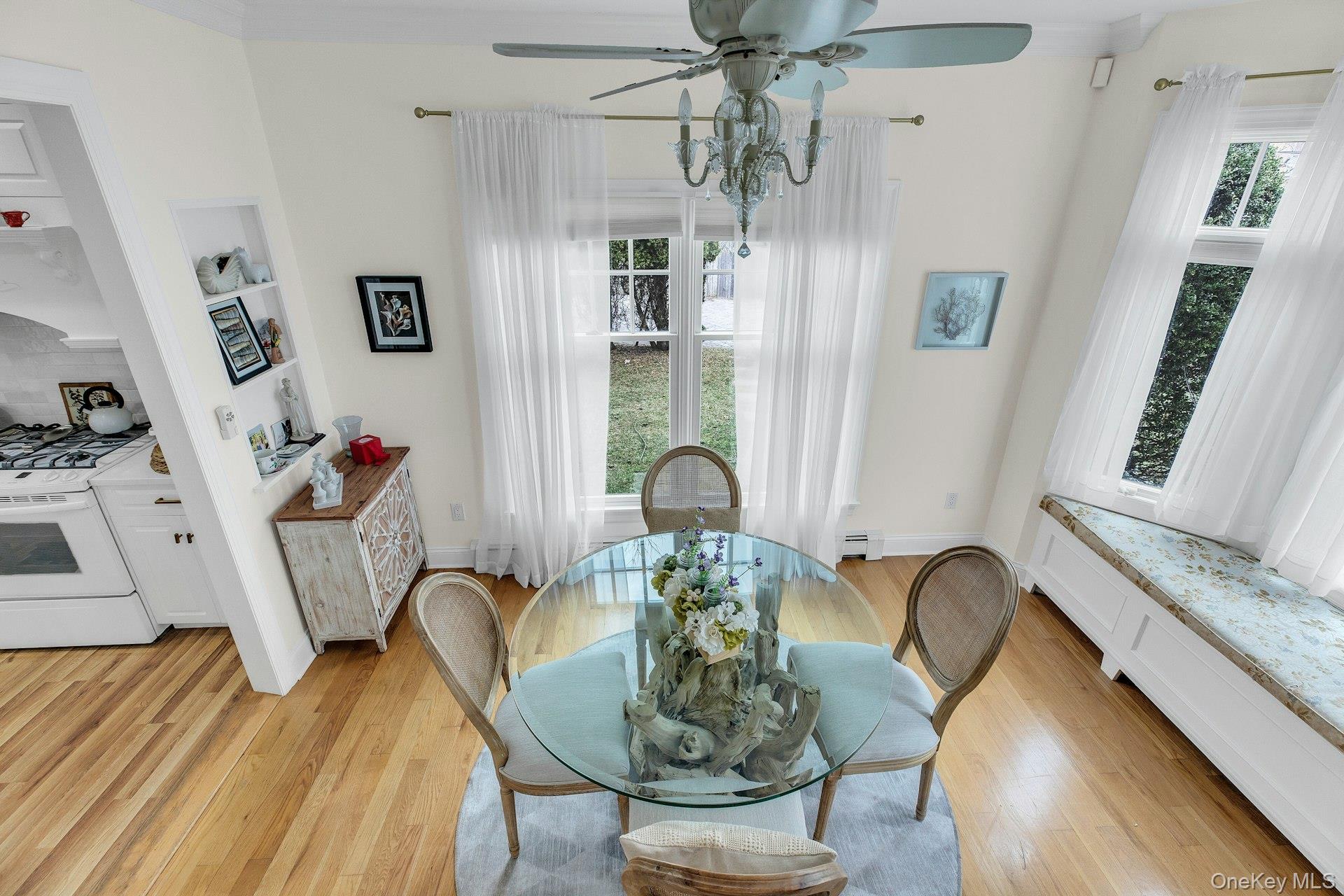 4 Wells Lane, Hampton Bays, NY 11946