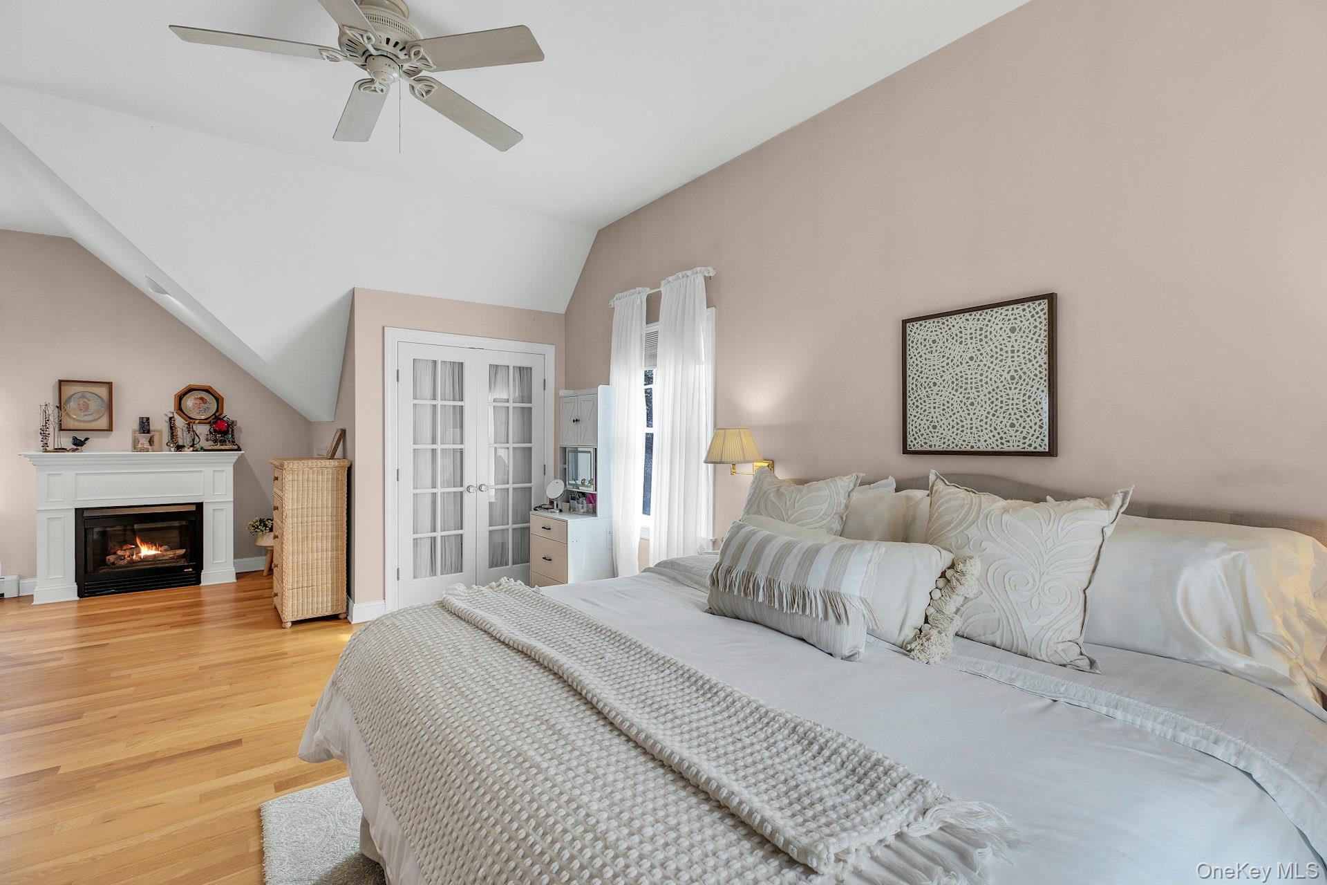 4 Wells Lane, Hampton Bays, NY 11946