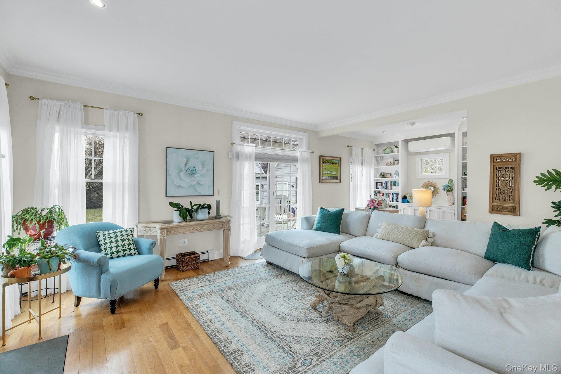 4 Wells Lane, Hampton Bays, NY 11946