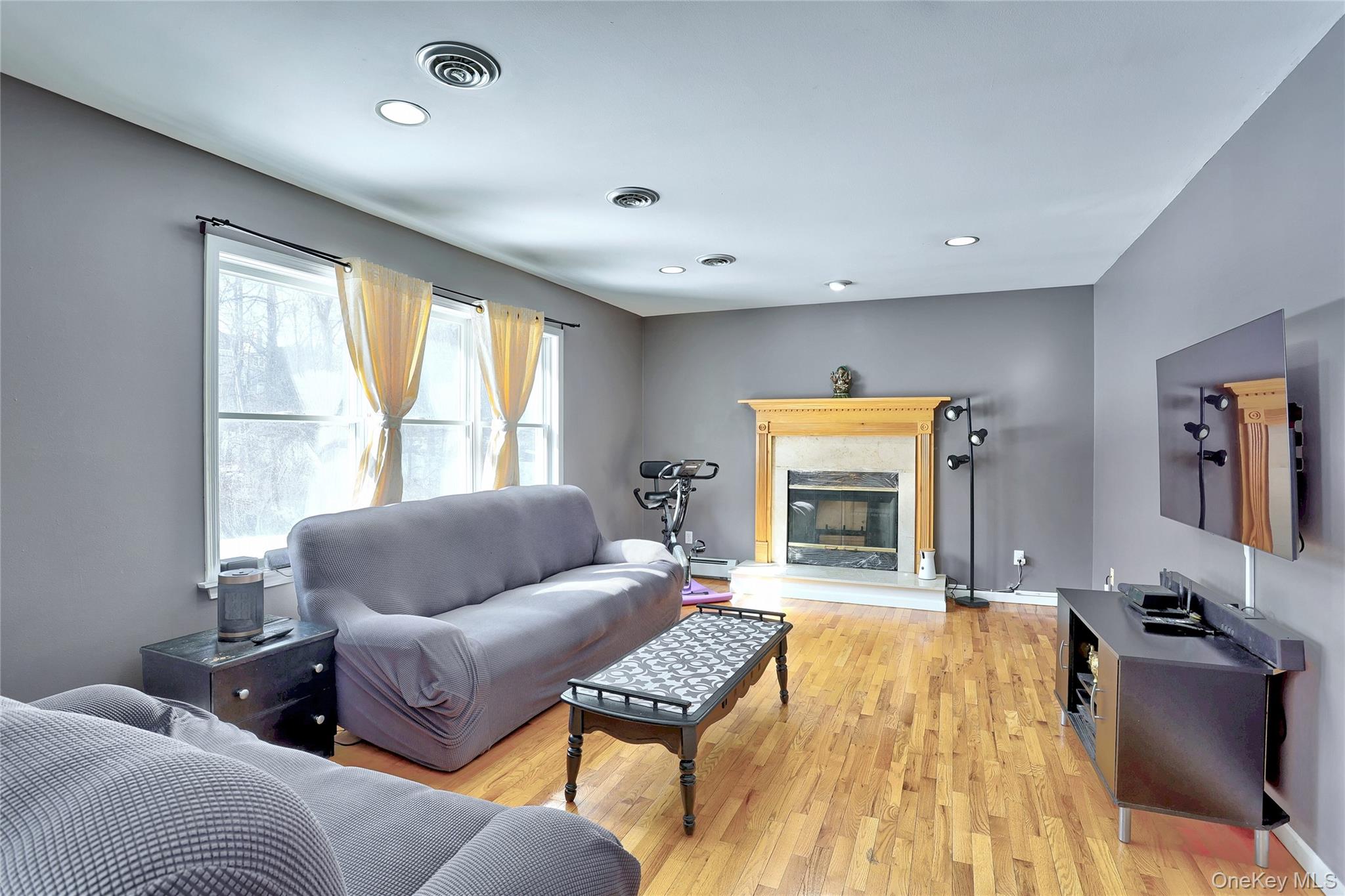 27 Red Schoolhouse Road, Spring Valley, NY 10977