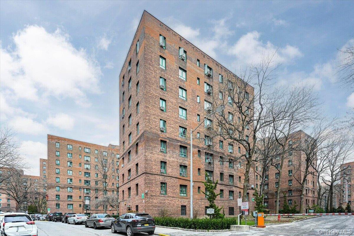 1503 Metropolitan Avenue # 5A, Bronx, NY 10462