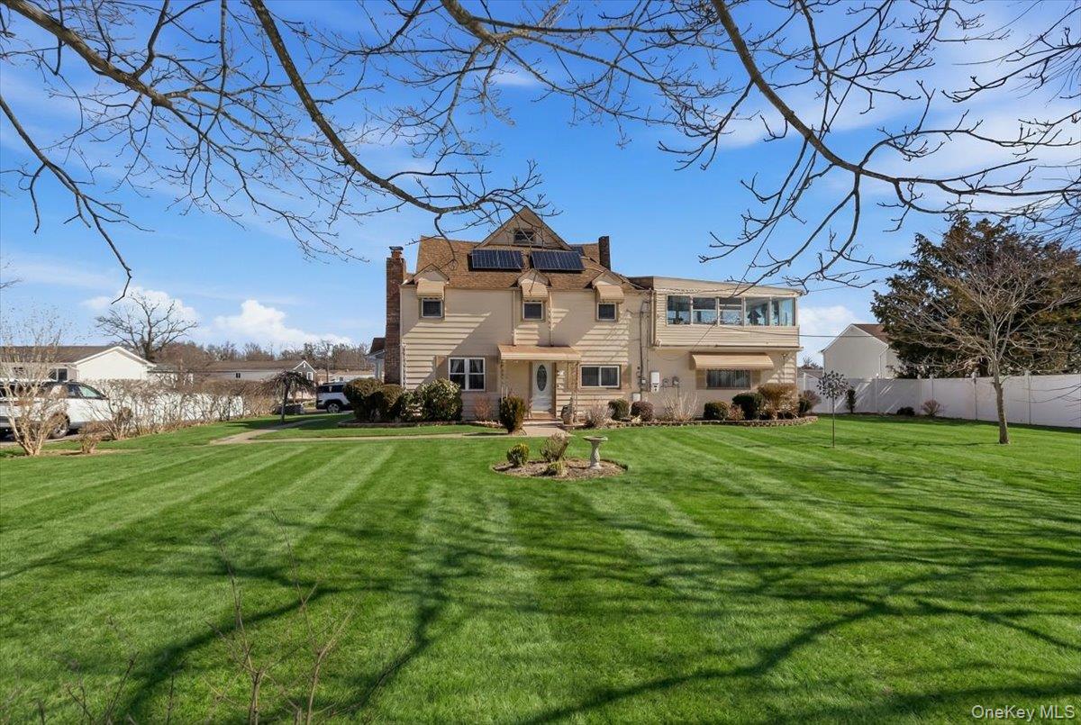 12 Stone Boulevard, Massapequa, NY 11758