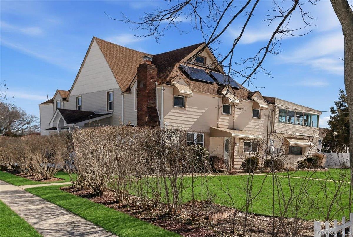 12 Stone Boulevard, Massapequa, NY 11758