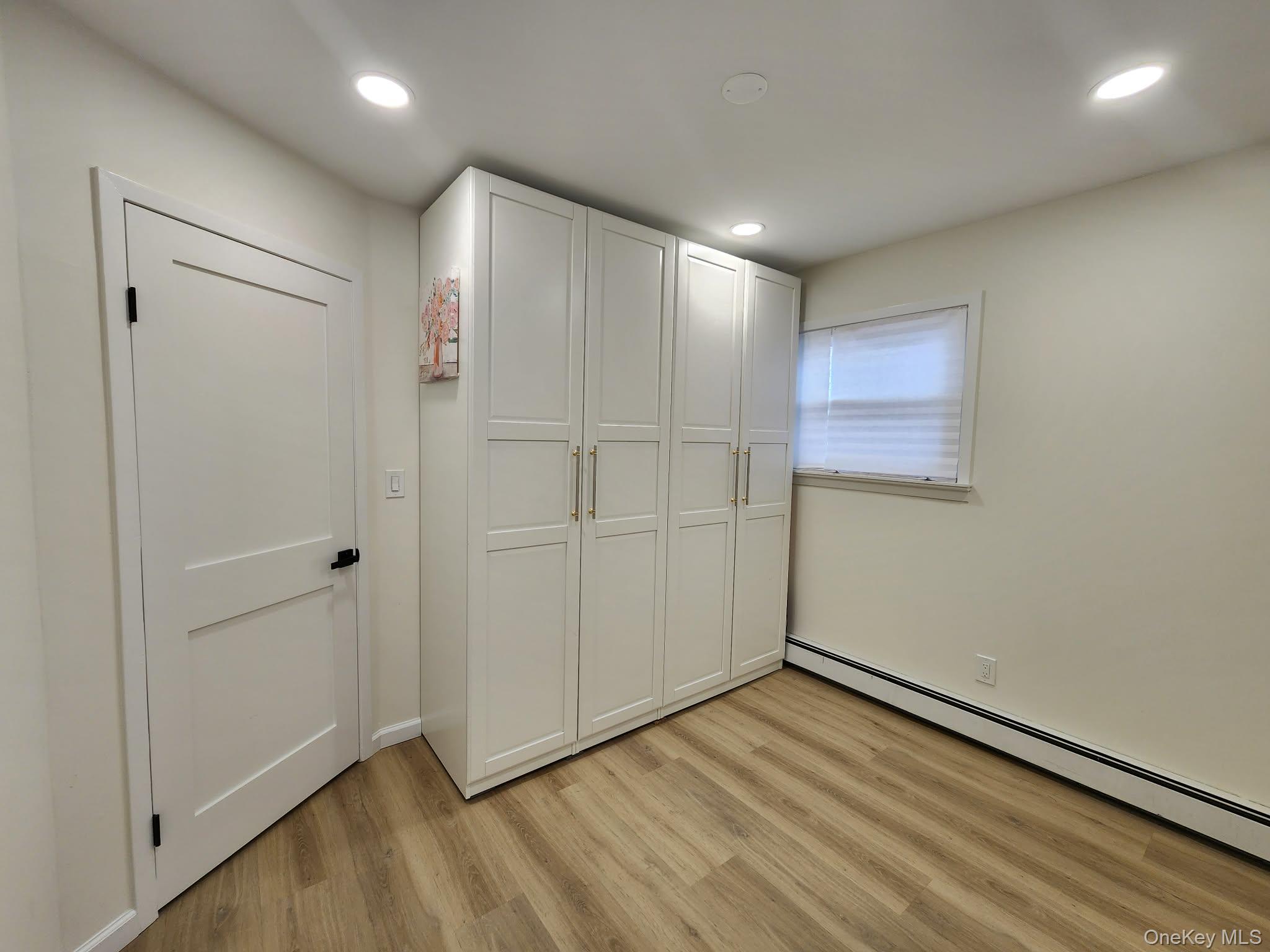 46 W Clearwater Road, Lindenhurst, NY 11757