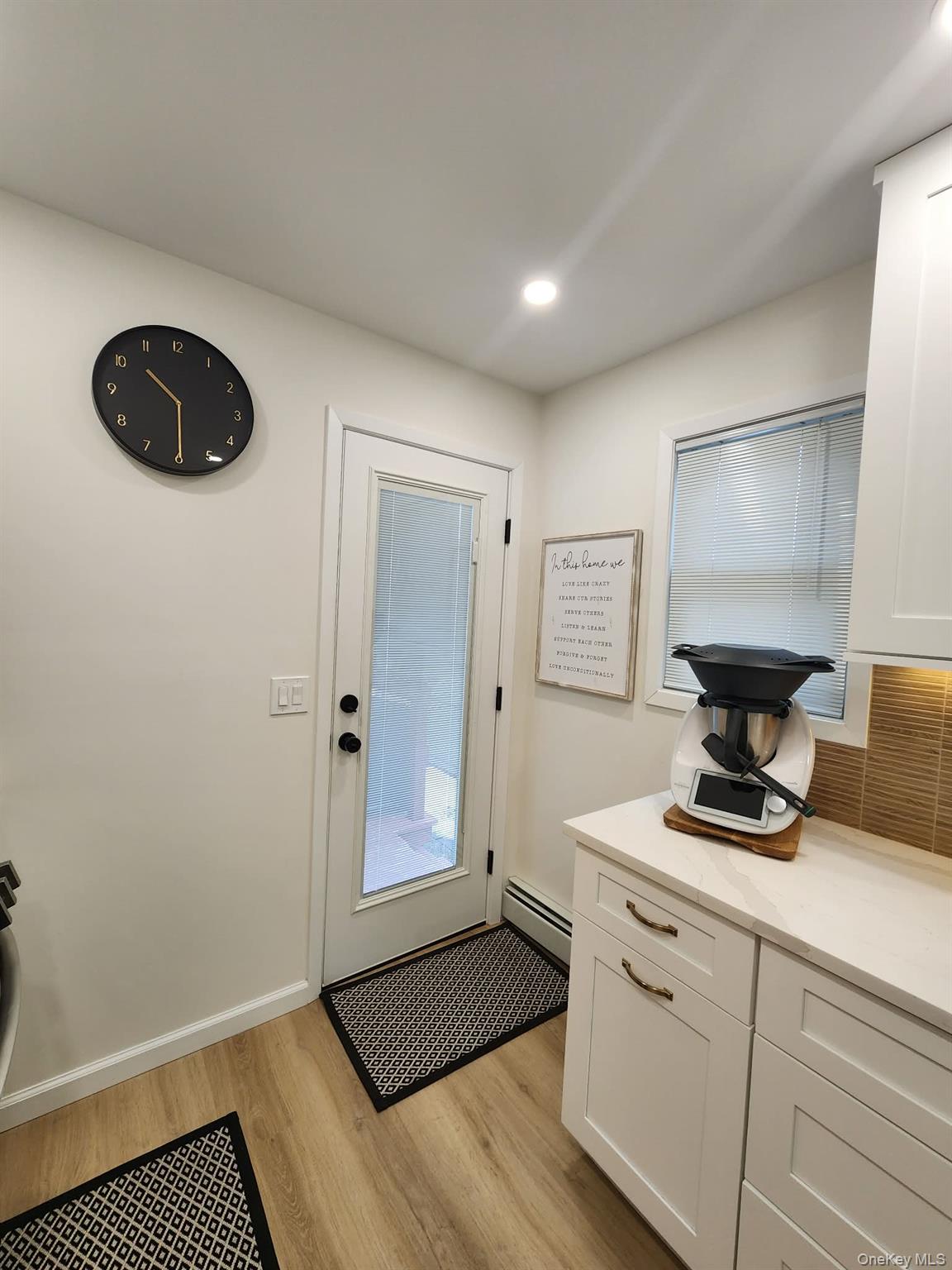 46 W Clearwater Road, Lindenhurst, NY 11757