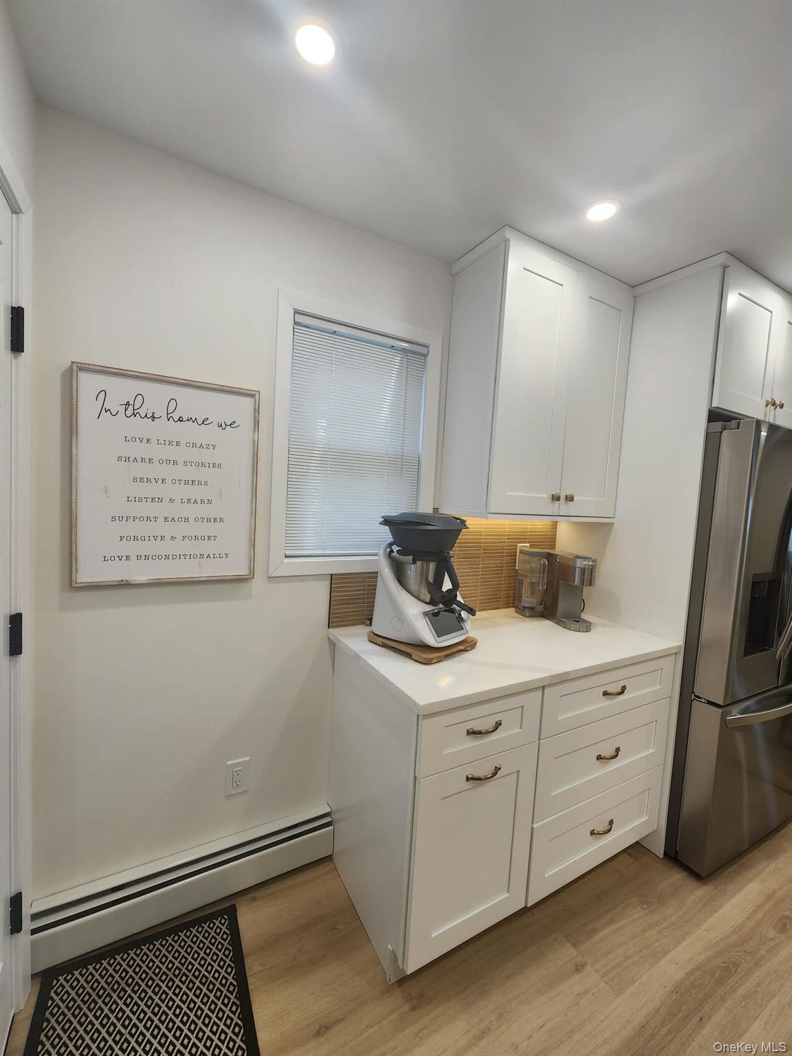 46 W Clearwater Road, Lindenhurst, NY 11757