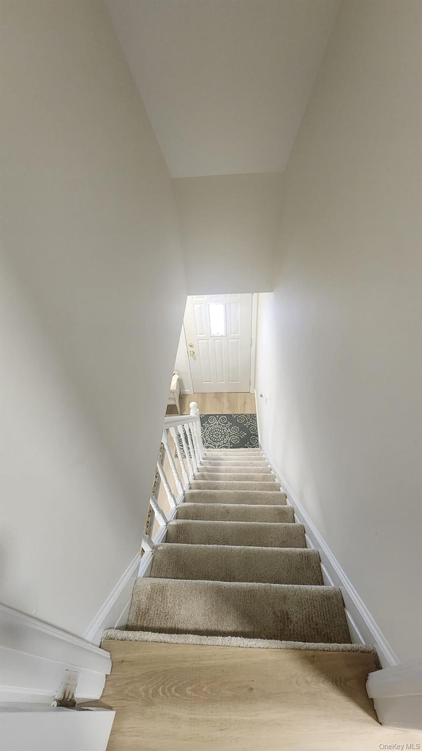 46 W Clearwater Road, Lindenhurst, NY 11757