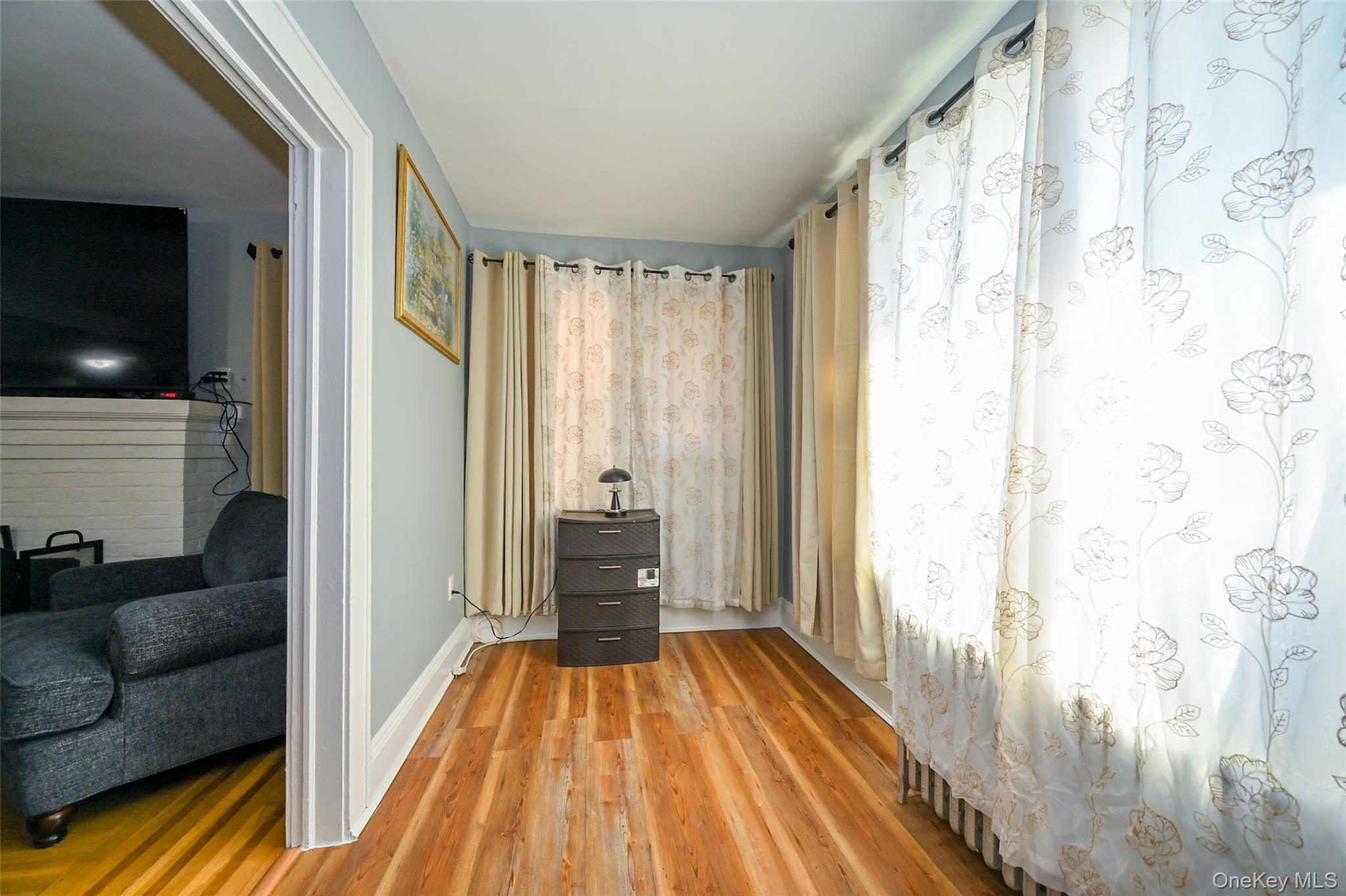 21 Dikeman Street, Hempstead, NY 11550