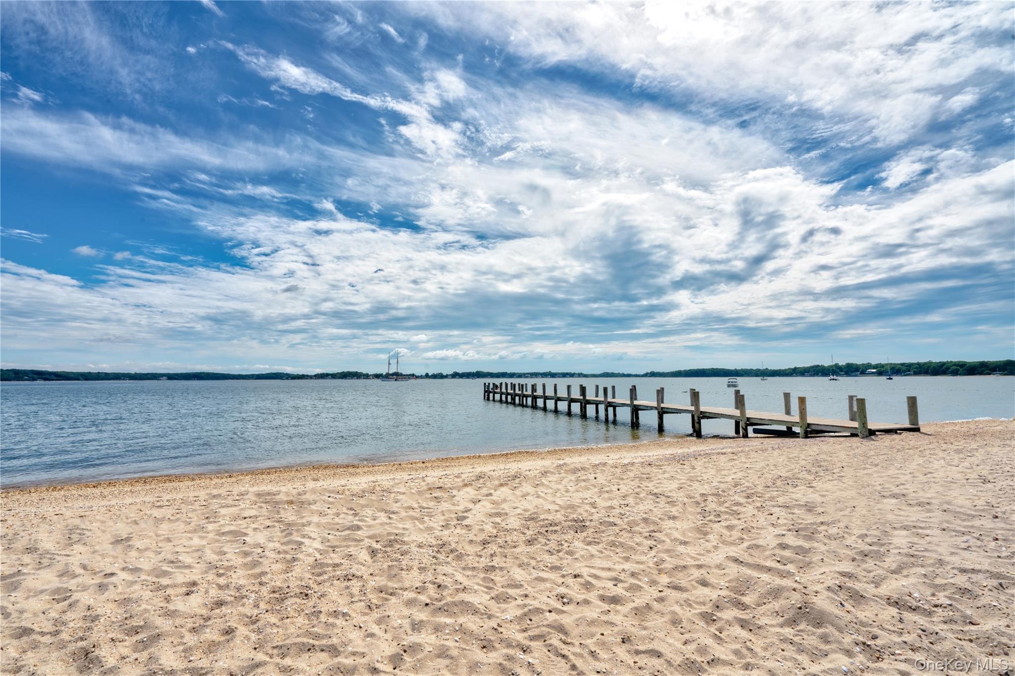 210 5th Street, Greenport, NY 11944