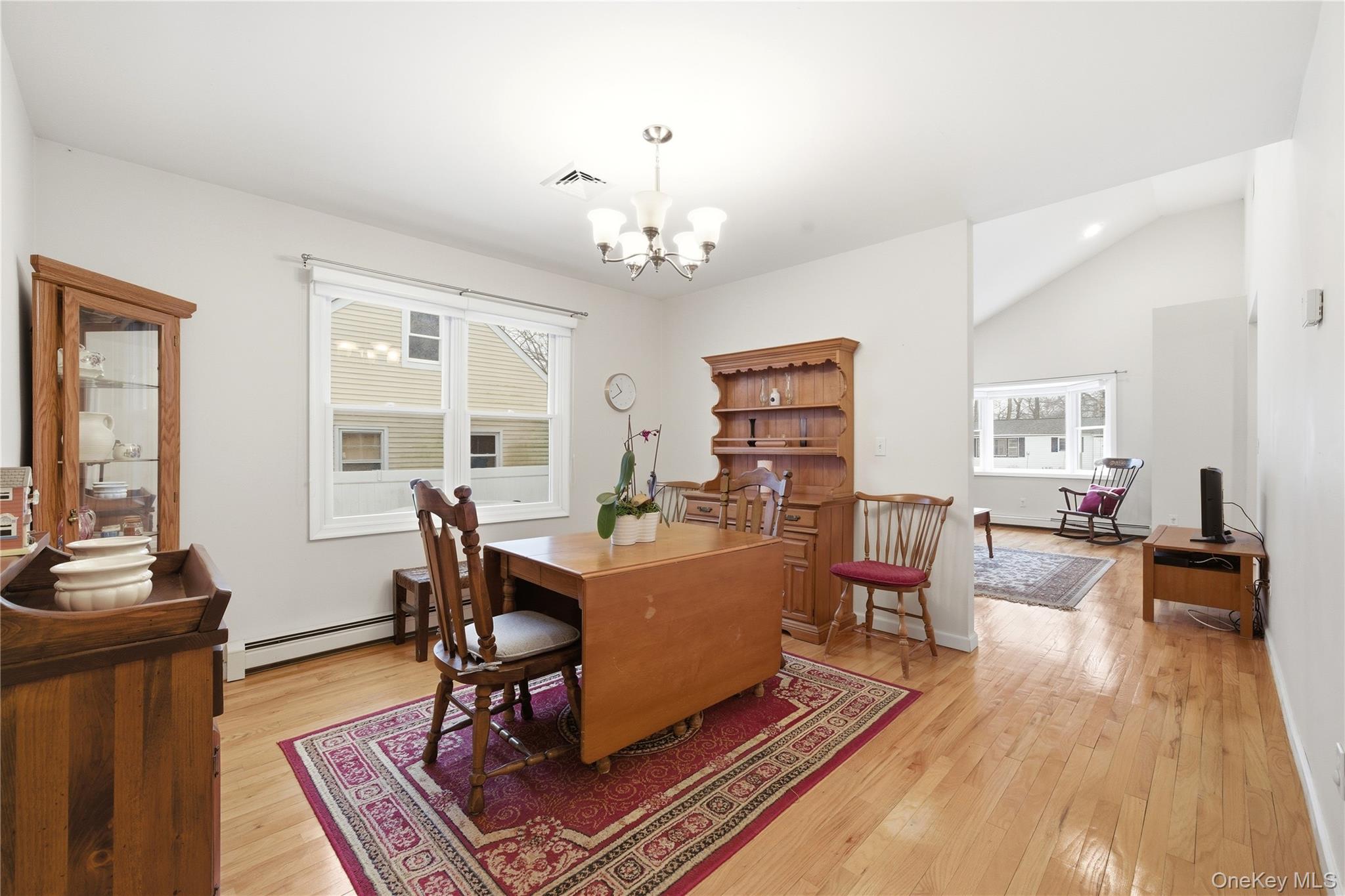 43 Ridgeway Boulevard, Bay Shore, NY 11706