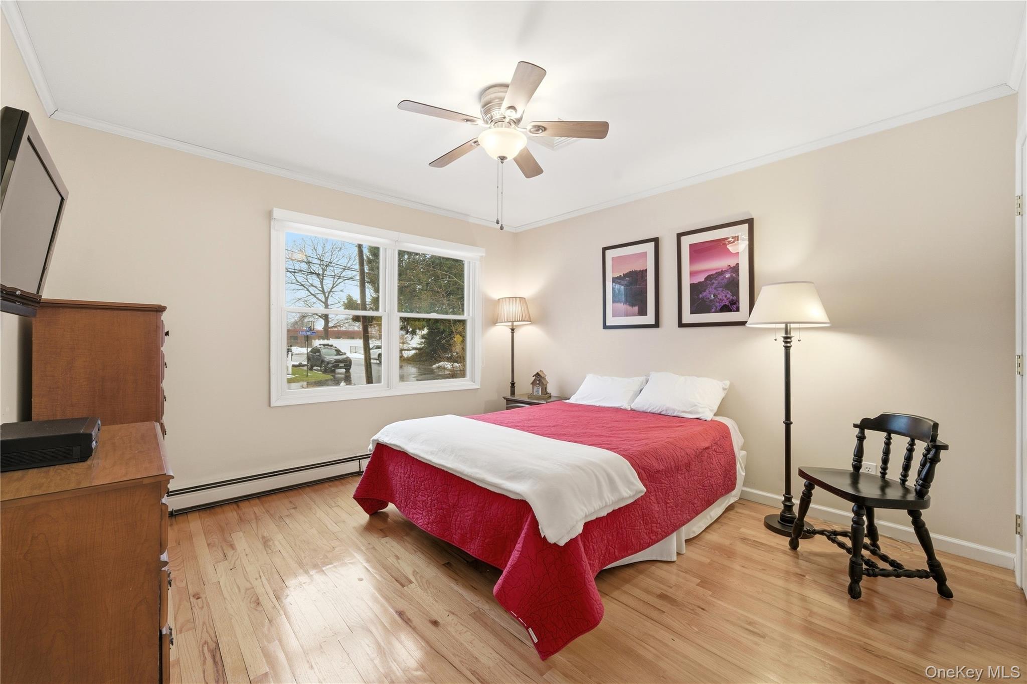 43 Ridgeway Boulevard, Bay Shore, NY 11706